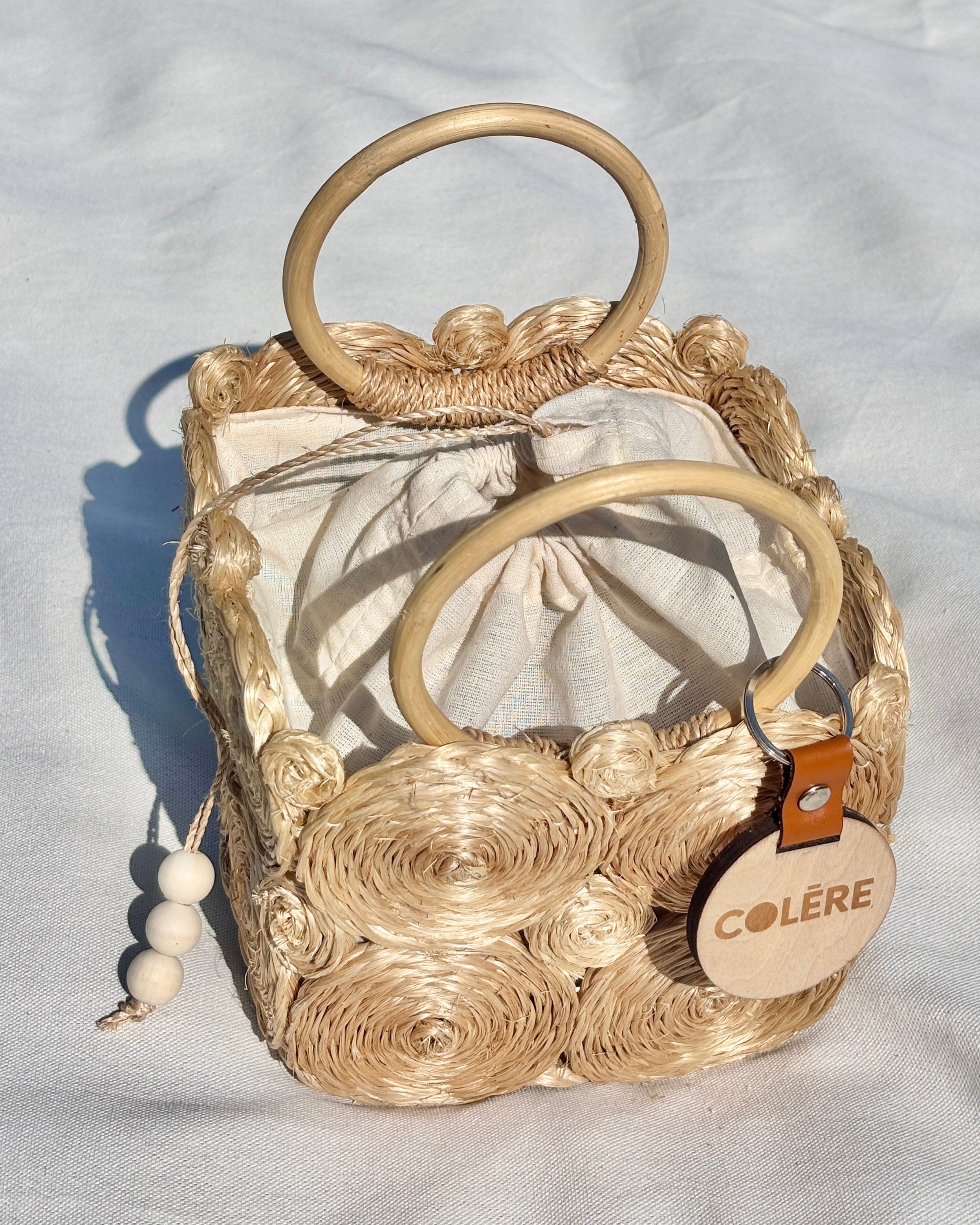 Colō Colēre · Hand-Braided Abaca · Crossbody Bag