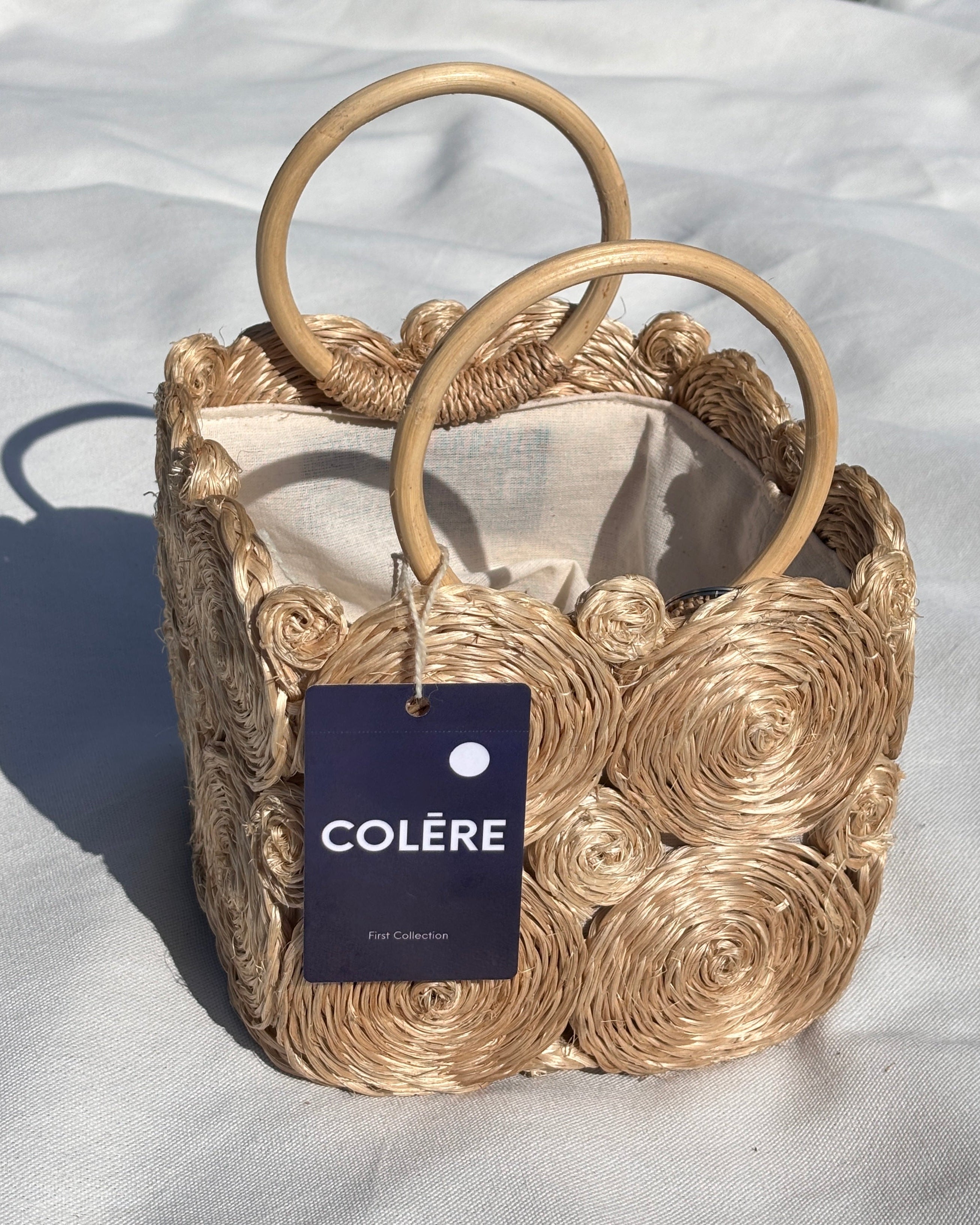 Colō Colēre · Hand-Braided Abaca · Crossbody Bag