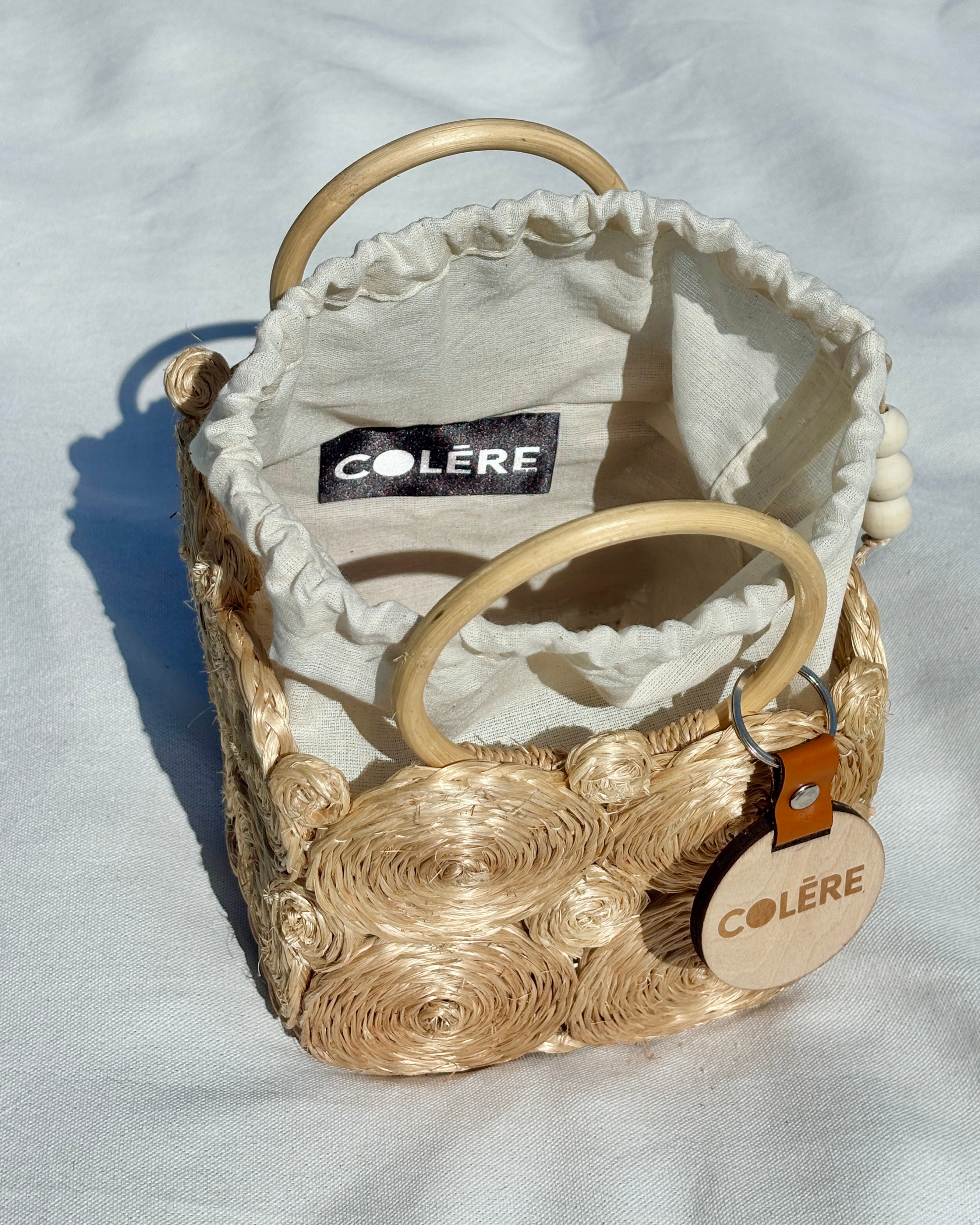 Colō Colēre · Hand-Braided Abaca · Crossbody Bag