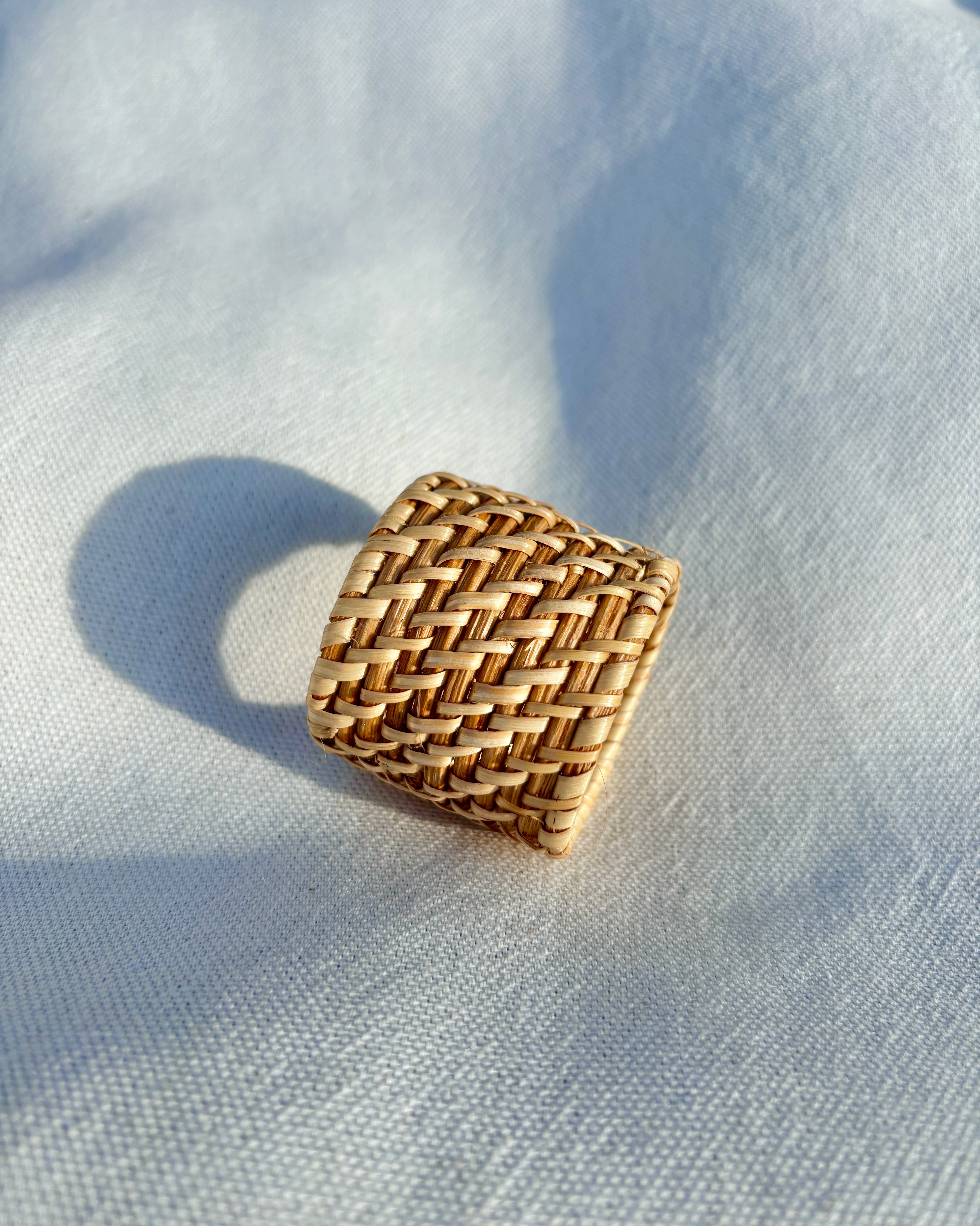 Orbis Love Napkin Ring (Rattan)